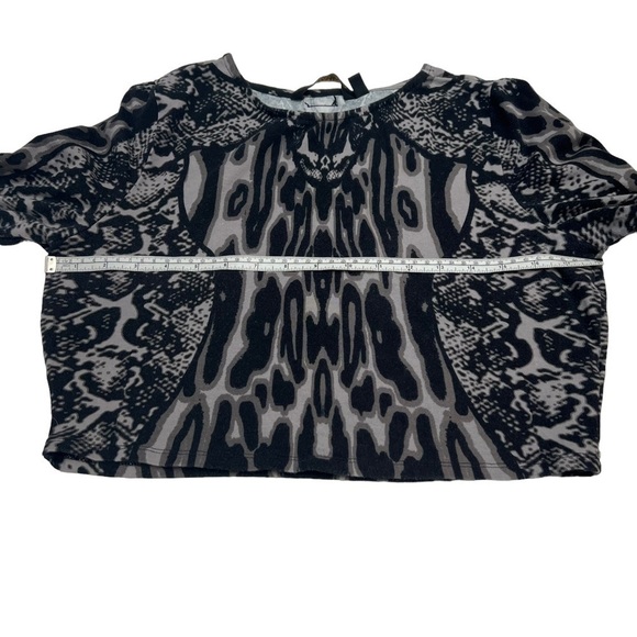 Kardashian Kollection Long Sleeve Cropped Top Animal Print Size L - Picture 11 of 13